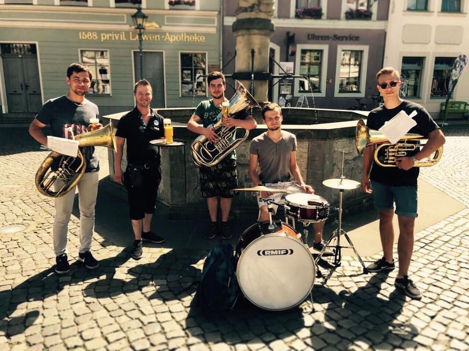 Latvian Memorial Brass - Bēru muzikantu pakalpojumi - Instrumentālā mūzika bērēm
