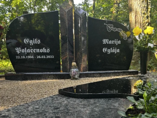 Akmens Kleisti SIA - Kapu pieminekļu izgatavošana un uzstādīšana