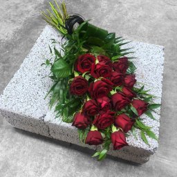 Preview image for  Mourning bouquet with red roses and a black mourning ribbon – P9