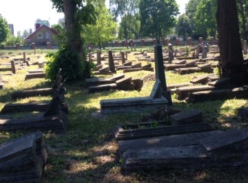 Liepājas Ebreju kapsēta