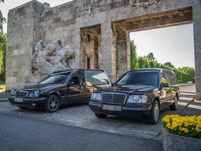 			Apbedīšanas pakalpojumi
	