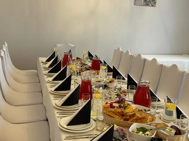 Rezervēt bēru mielastu