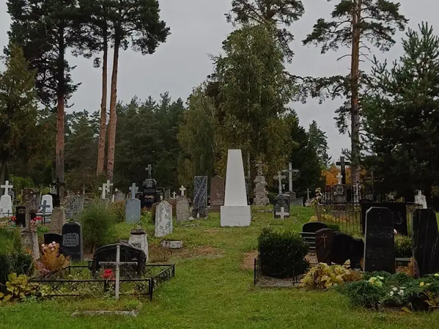 Sventes kapi un Lietuviešu brīvprātīgo kapi Sventē