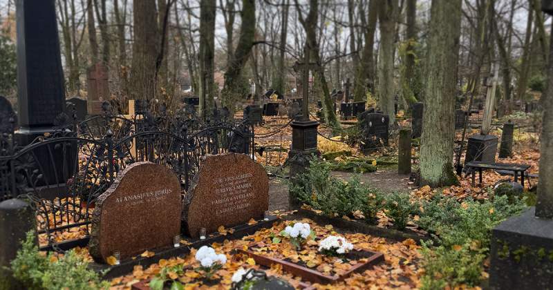 Skats uz Svētā Miķeļa kapsētu