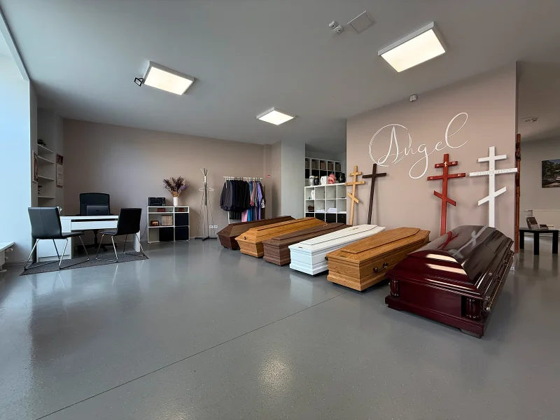 Apbedīšanas piederumu klāsts Latgales iela 108